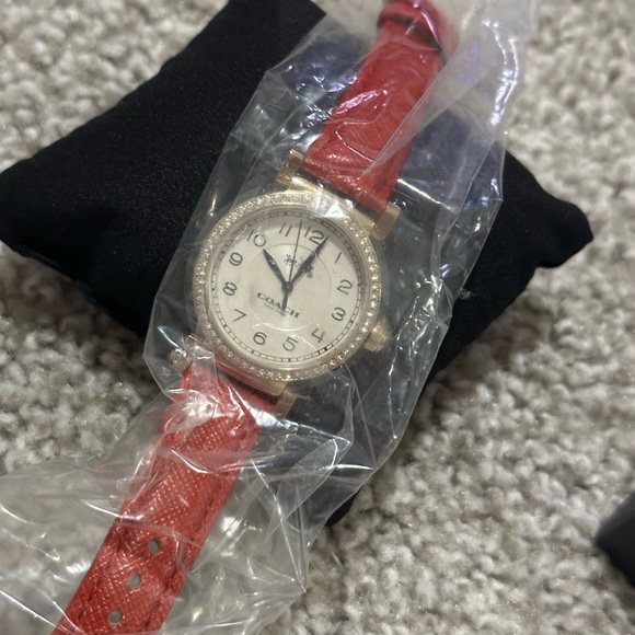 NEW|AUTHENTIC COACH MADISON GOLD RED LEATHER CRYSTALS WOMEN'S 14502400 WATCH - Picture 12 of 12